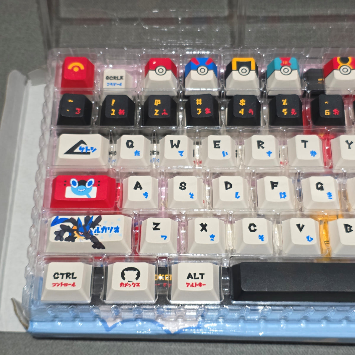 Pokemon Go Moa-Cherry PBT Keycaps