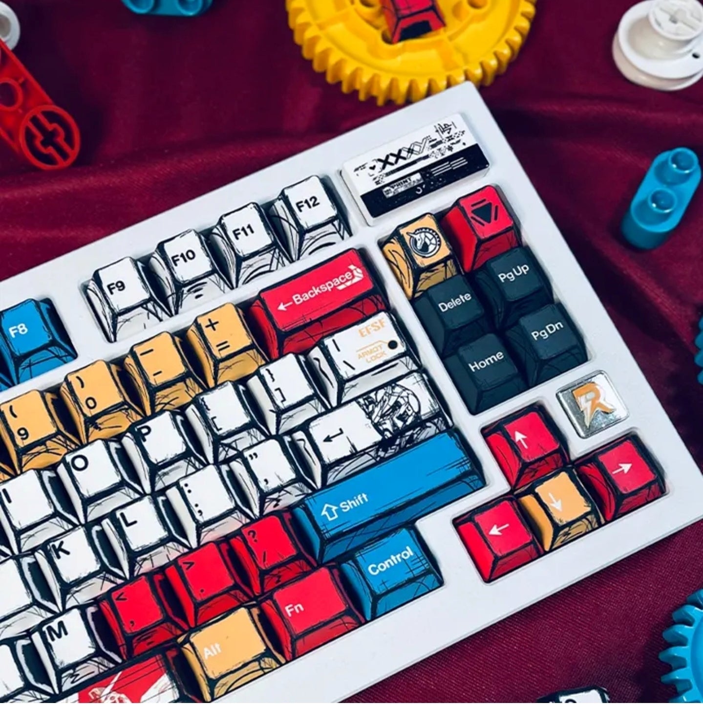 2D Comic Sketched Gundam Cherry PBT Keycaps