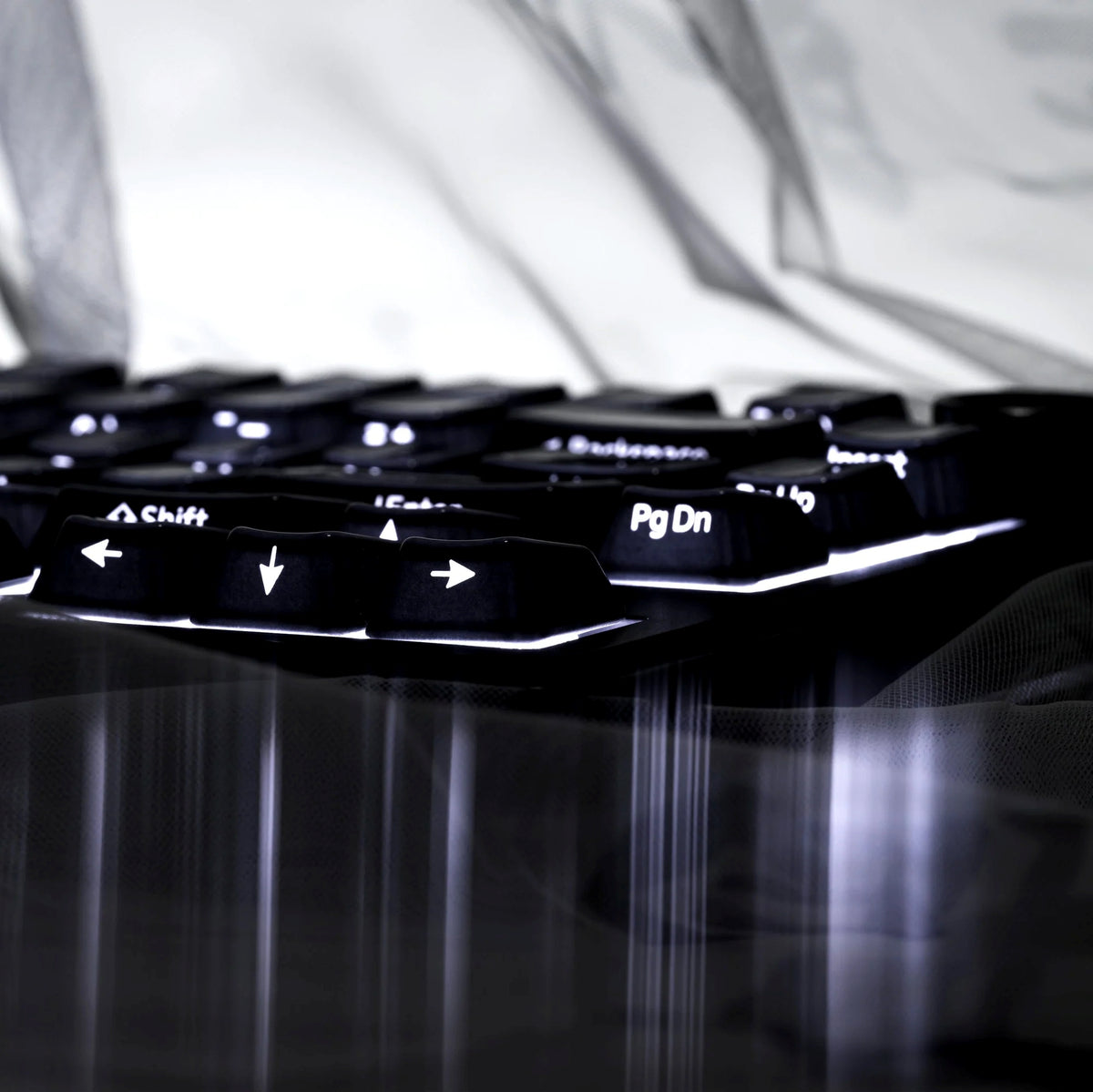 XVX Noir Side Shinethrough Glaze Ceramic Cherry Profile 120-Key Full Keycap Set