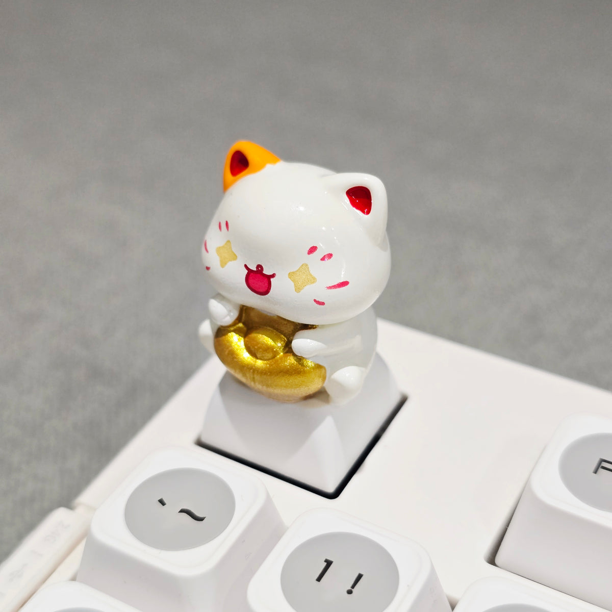 Lucky Fortune Cat Resin Artisan Keycap