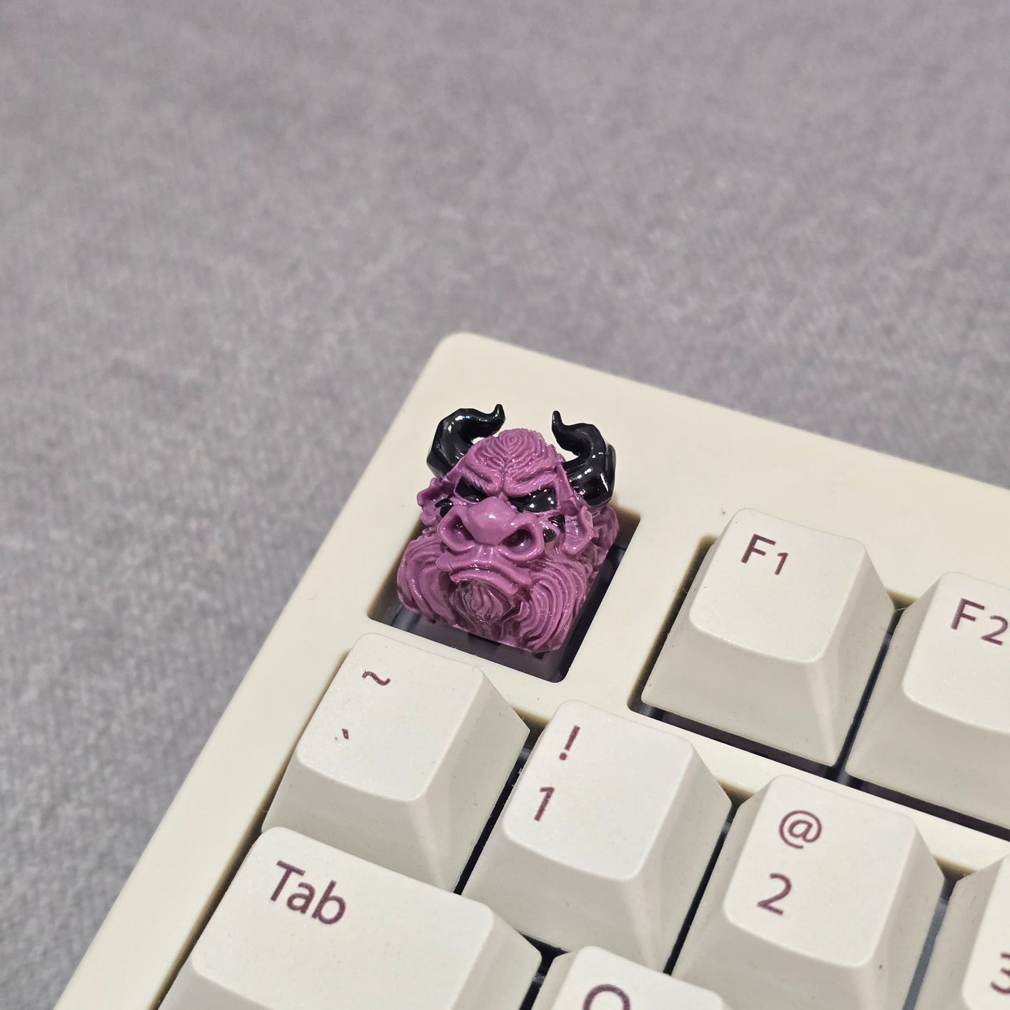 WARCRAFT Tauren Resin Artisan keycap