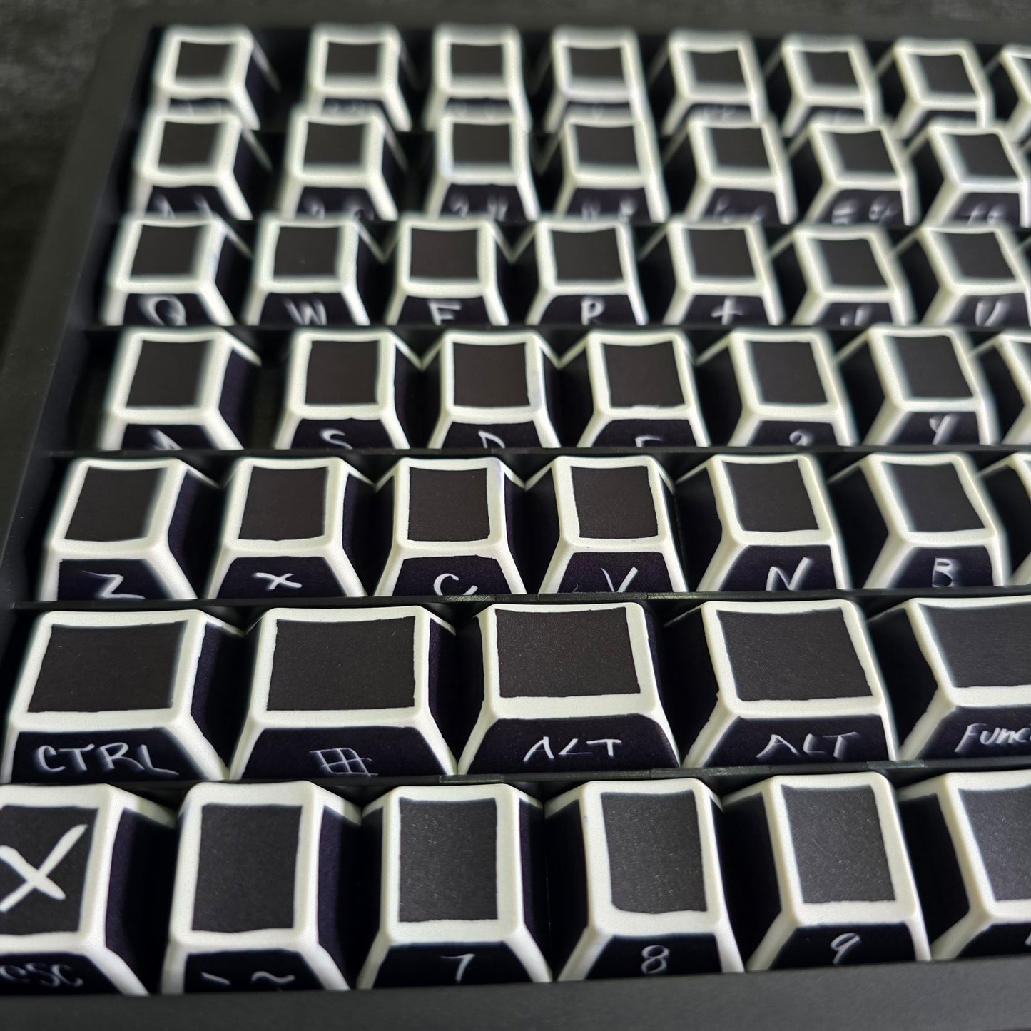 PREMIUM Retro Manga Graffiti Side Legends Cherry Thick PBT Keycaps