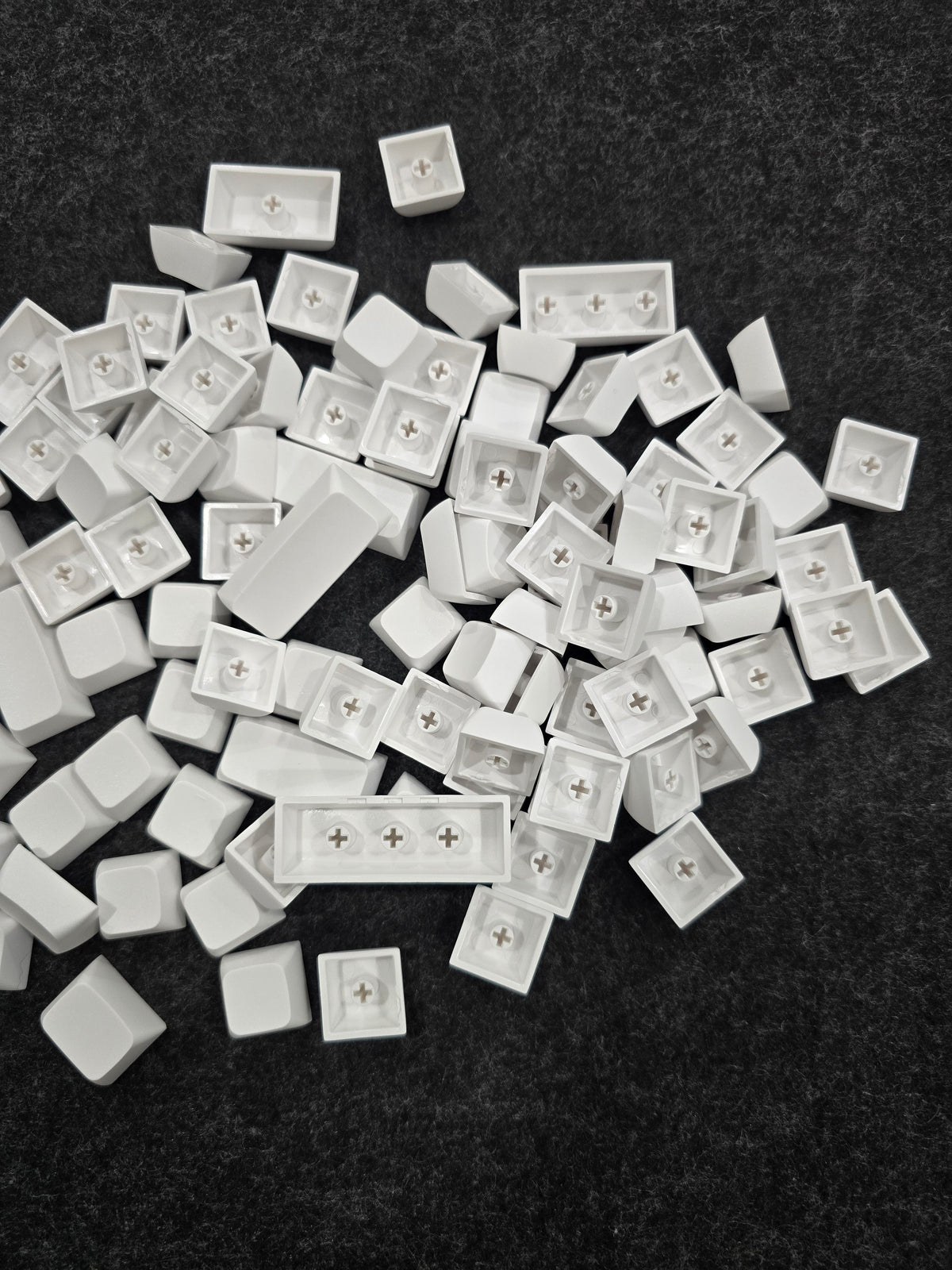1.8mm Thick XDA Blank 108 PBT Keycaps