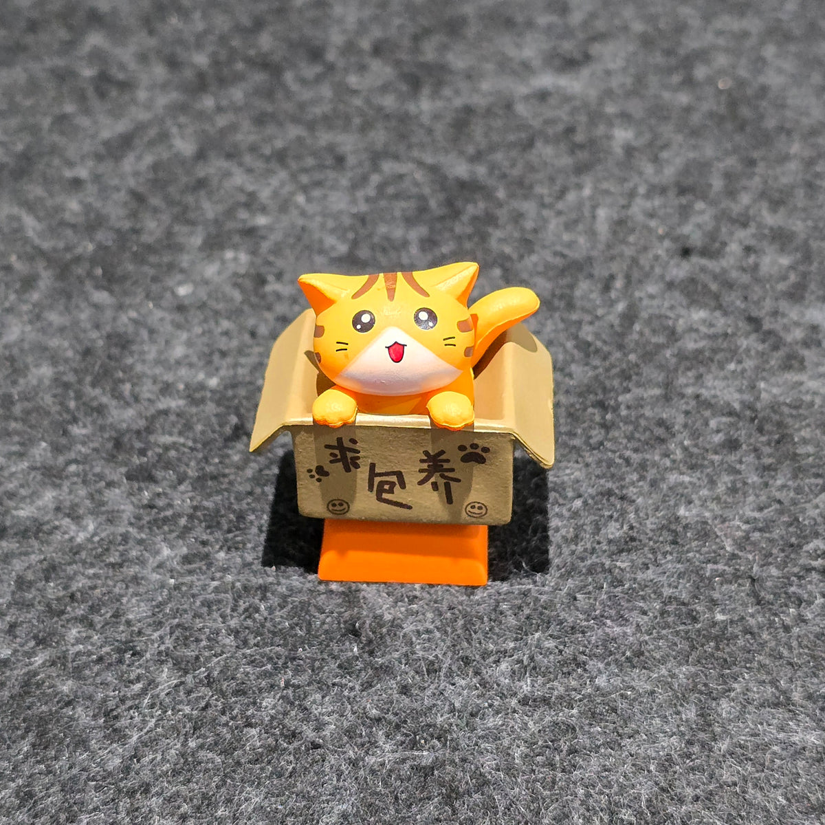 Happy Cat In Basket Resin Artisan Keycap