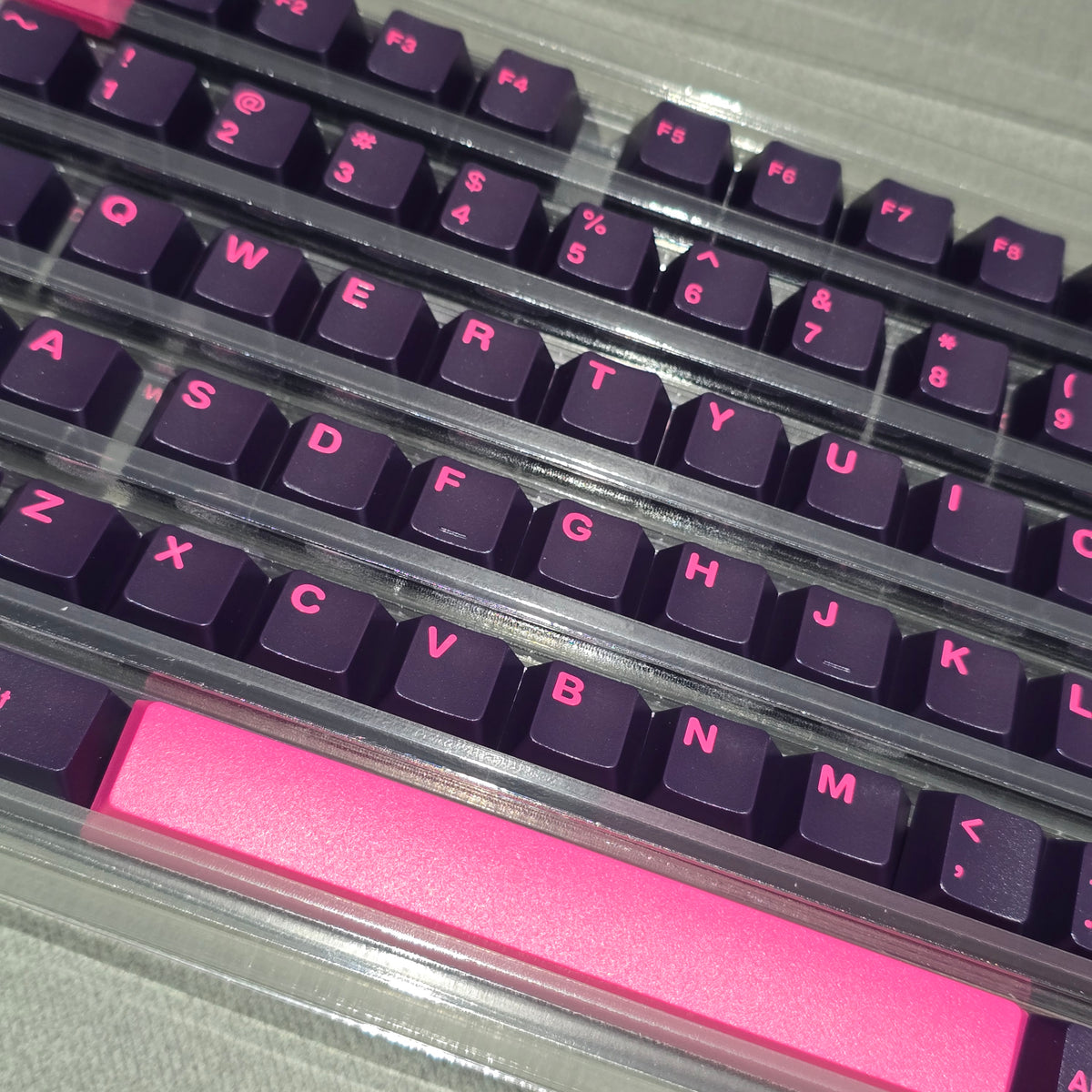 Vice City Nights Quality Cherry Doubleshot Keycaps