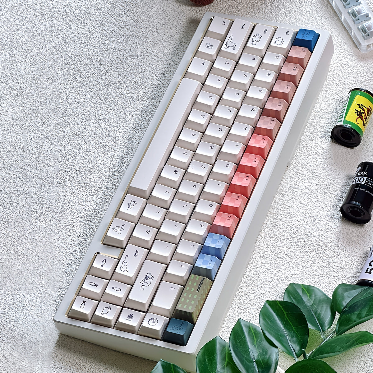 Little Kittens Quality Cherry PBT Keycaps With Fancy Storage Box