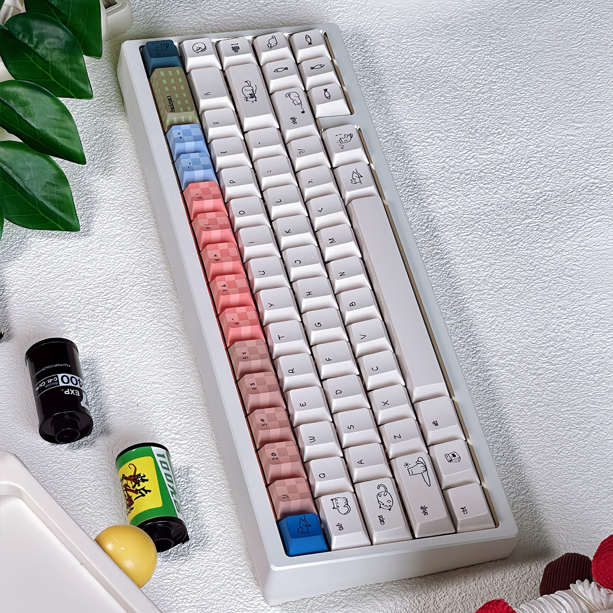 Little Kittens Quality Cherry PBT Keycaps With Fancy Storage Box