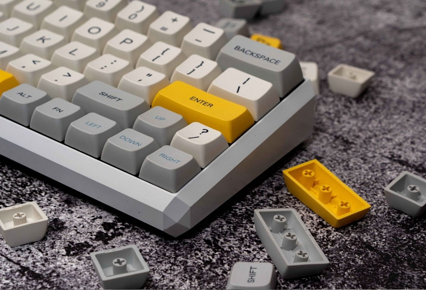 Heavy Duty MDA PBT Keycaps