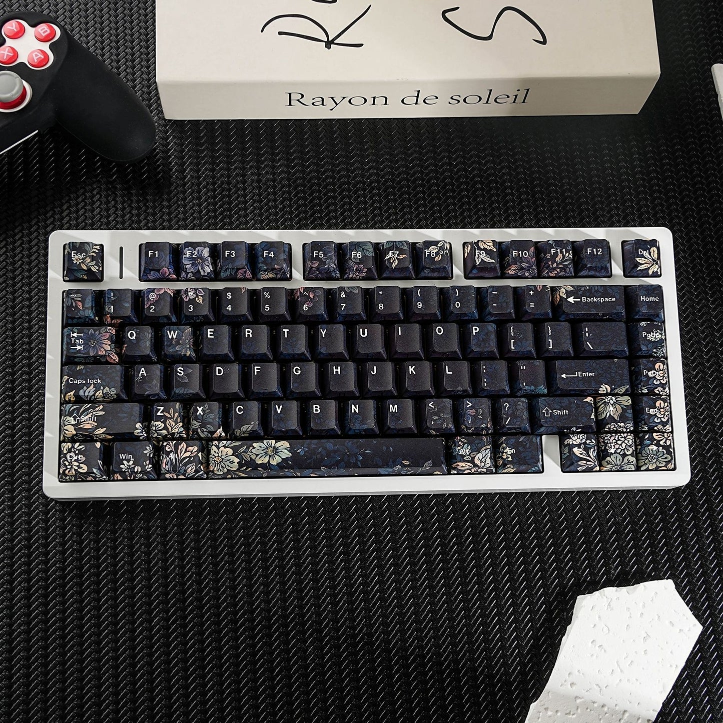 Faint Fragrance Cherry Dual Legends Backlit Keycaps