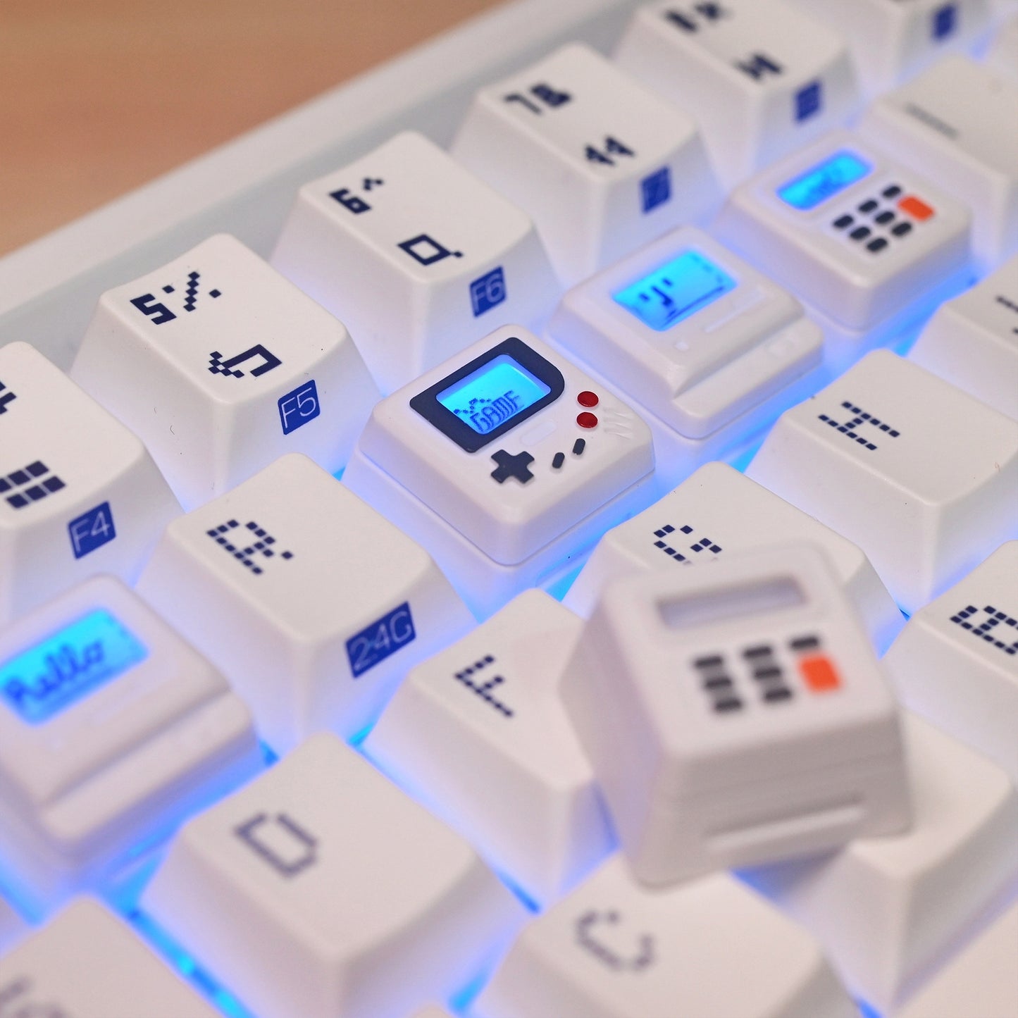 Retro Mini Gaming Pad Artisan Keycap With 3 Panels & 6 Cards Red White