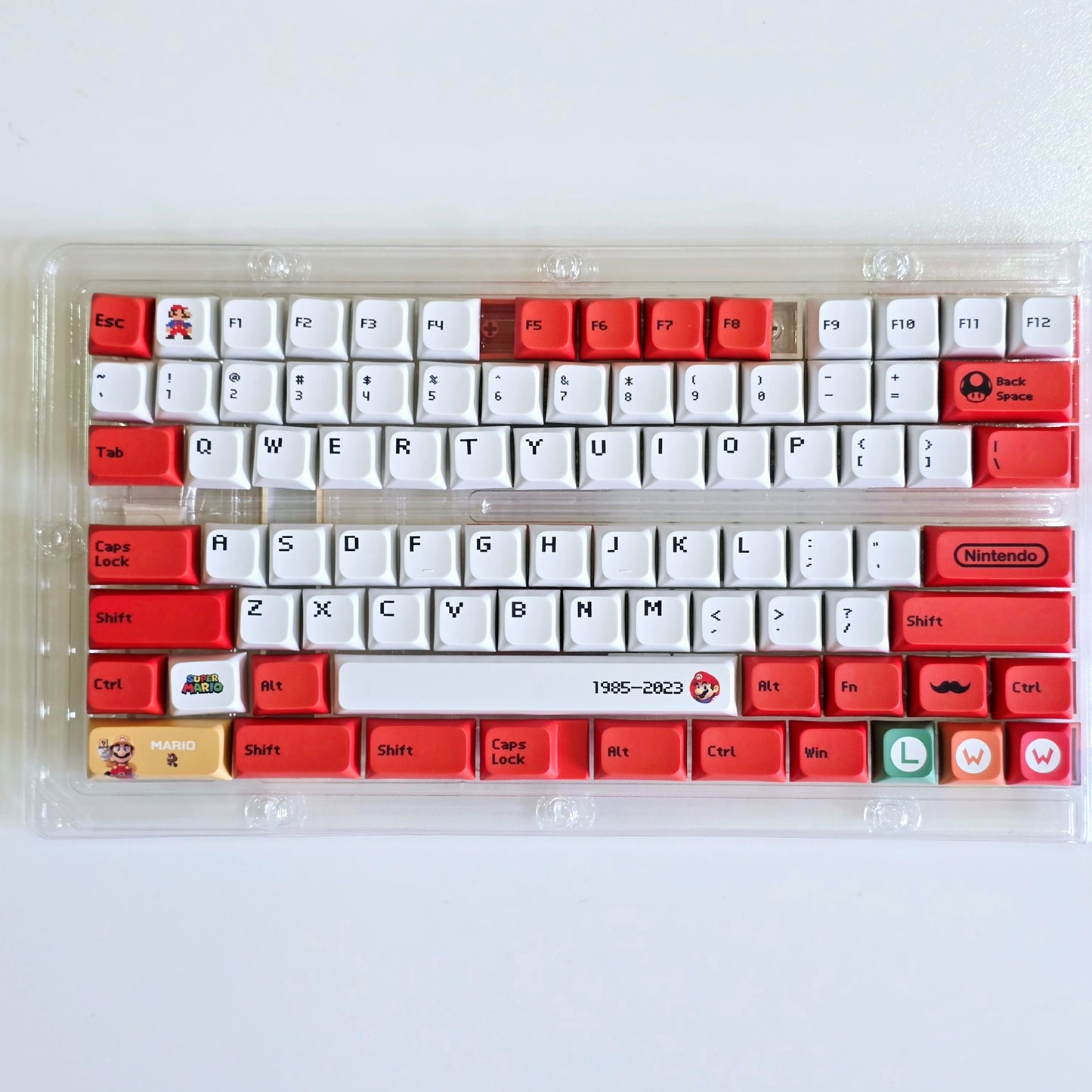 Mario Version 2 XDA PBT Keycaps Pure White