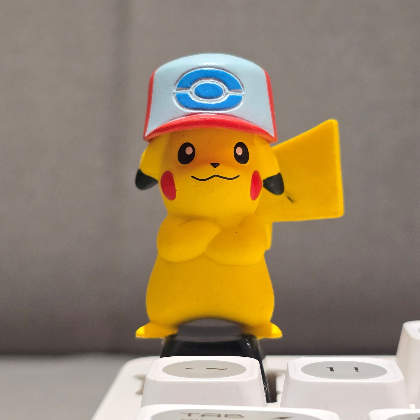 Pikachu Escape Artisan Keycap 1u