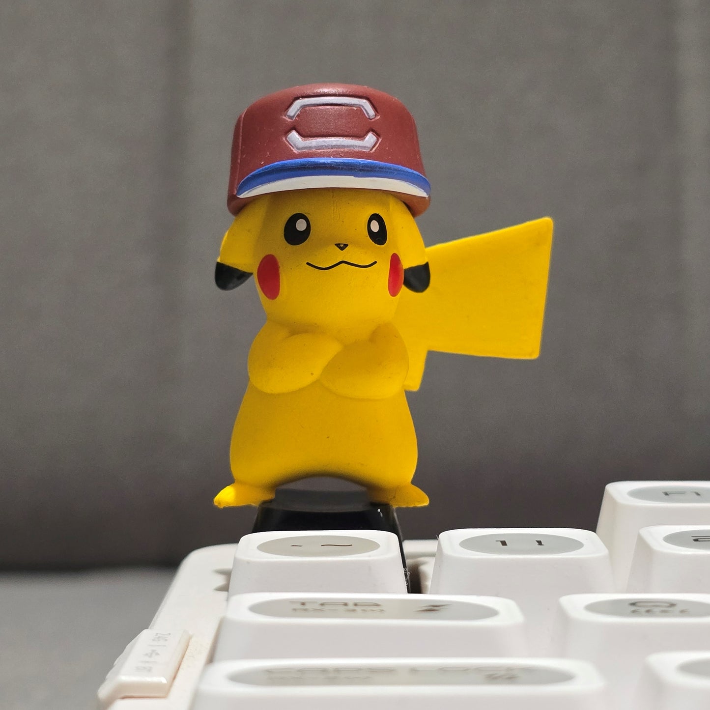 Pikachu Escape Artisan Keycap 1u