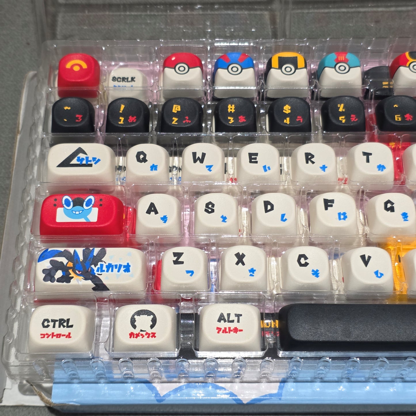 Pokemon Go Moa-Cherry PBT Keycaps