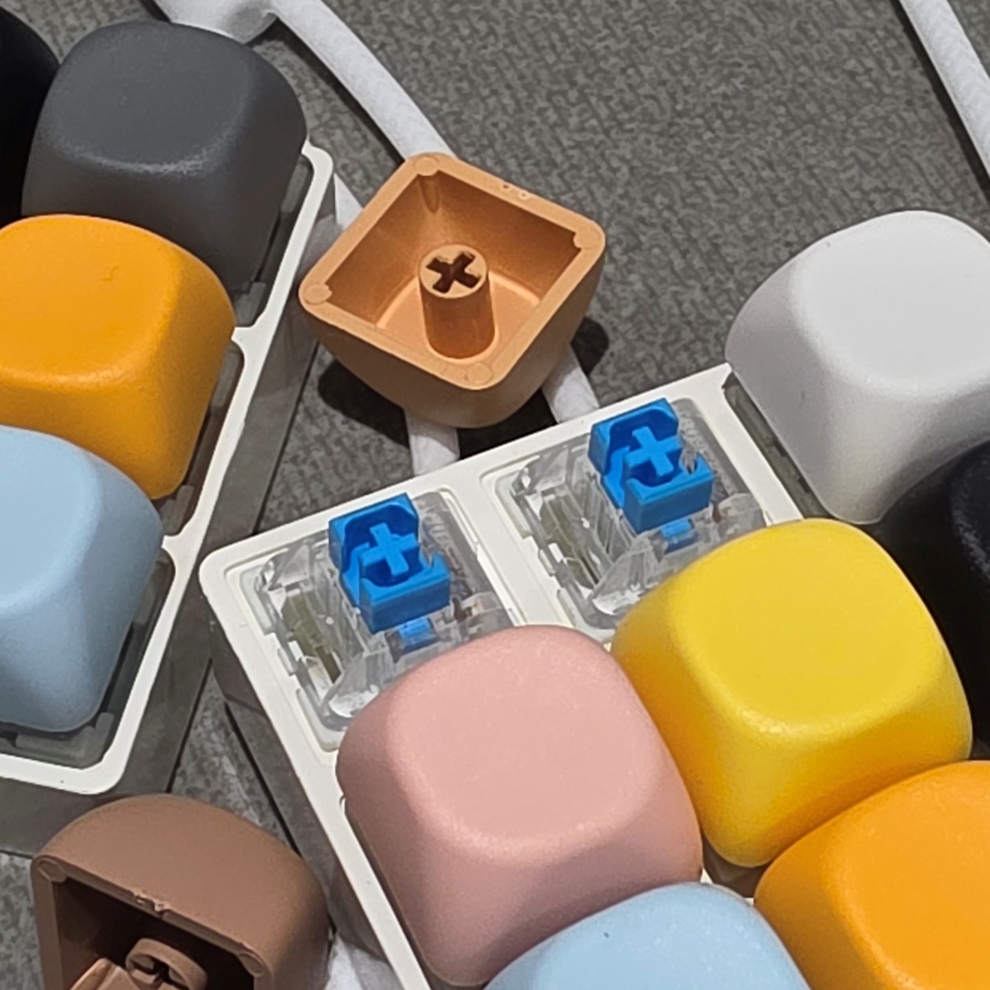 9 Keys MOA Keycaps Stress Relief Toy With Lanyard