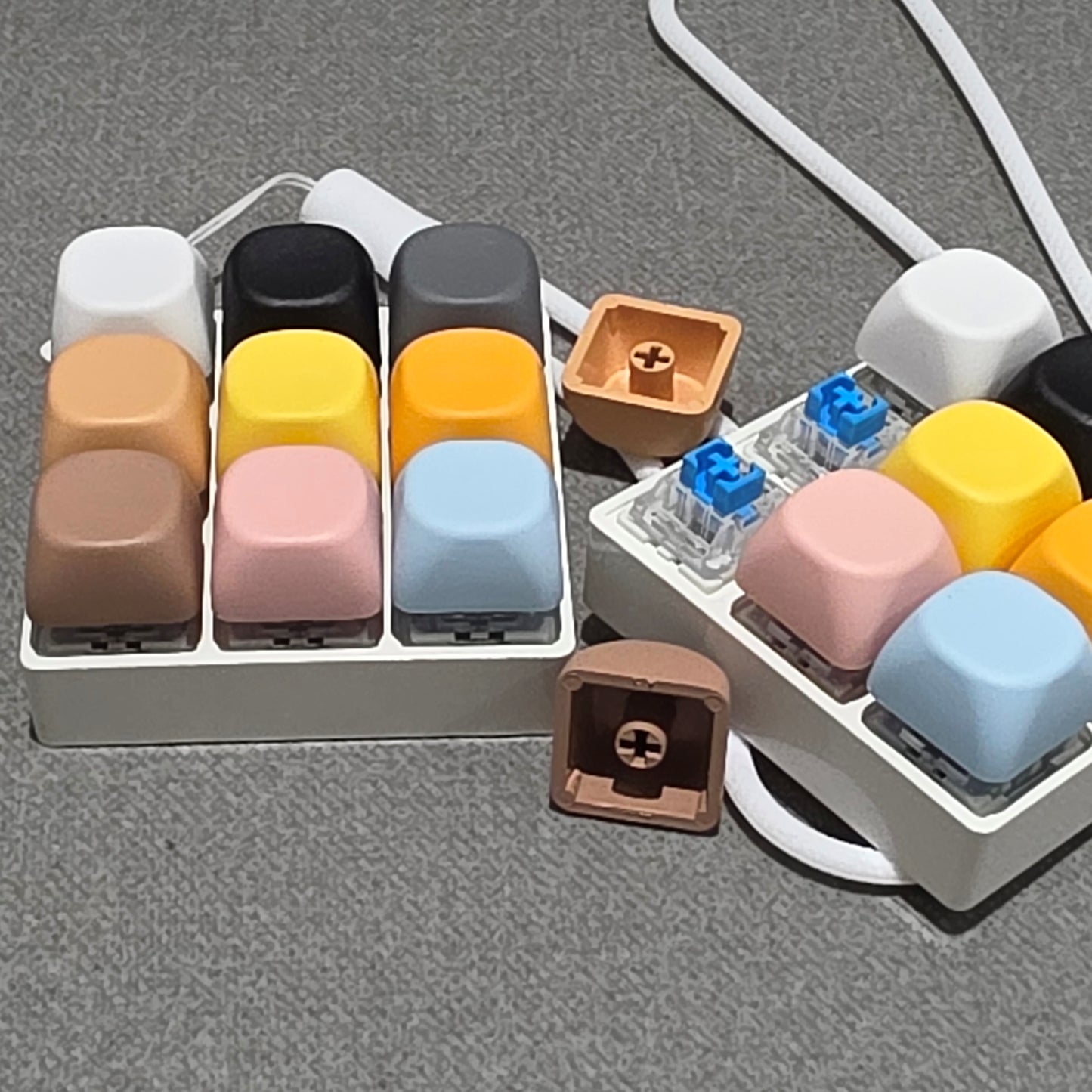 9 Keys MOA Keycaps Stress Relief Toy With Lanyard