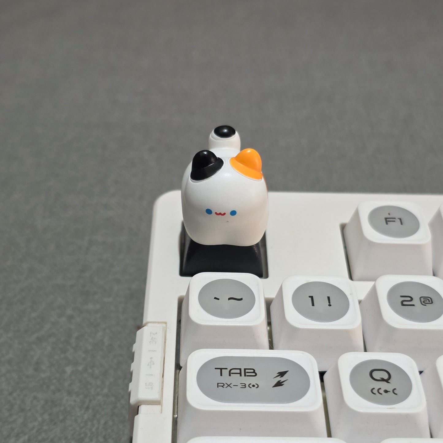 Neko Atsume The Chonky Cats Artisan Series Keycaps