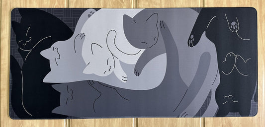 SLEEPING CATS NIGHT Super Smooth SPEED EDITION DESKMAT