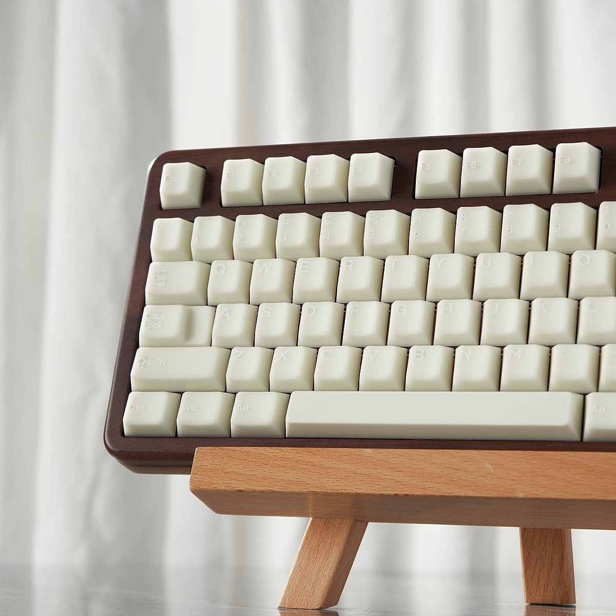 White On White Marble Style PYGA Doubleshot Keycaps