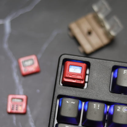 Retro Mini Gaming Pad Artisan Keycap With 3 Panels & 6 Cards Red White
