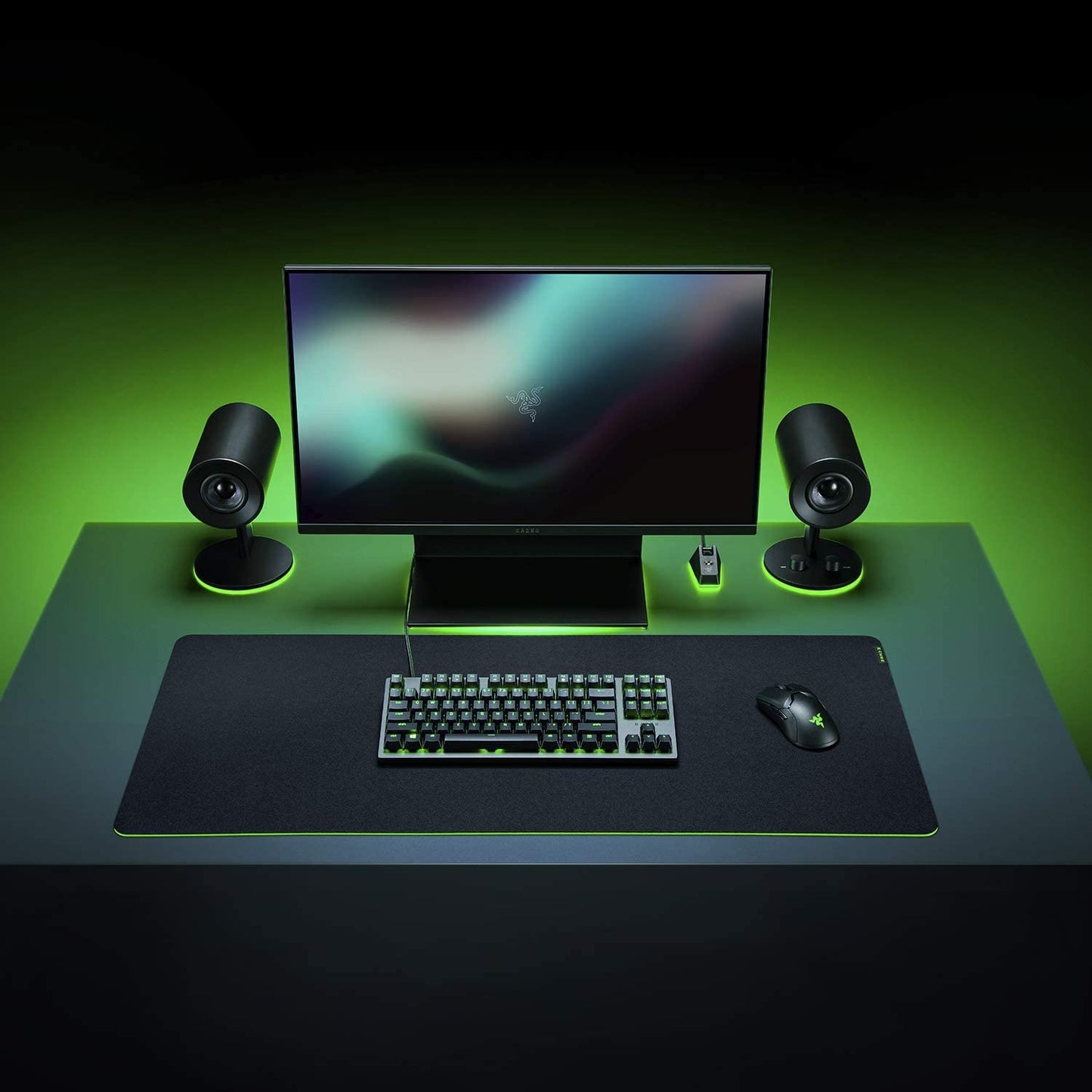 OPEN BOX Razer Gigantus V2 Soft Gaming Mouse Mat 3XL: 1,200 x 550 x 4mm - RZ02-03330500-R3M1