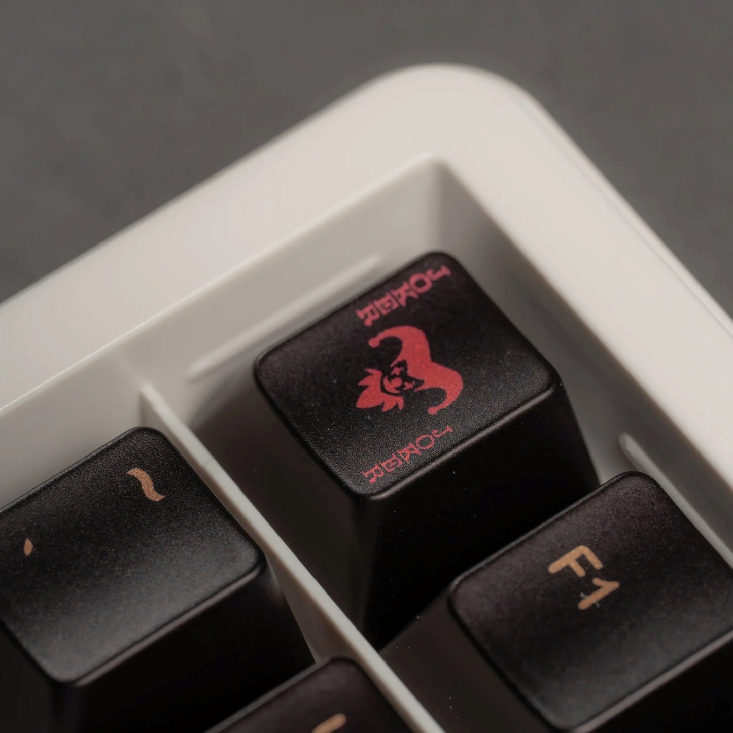 PREMIUM Womier Spade 112-Key Cherry Profile Metallic Coating Keycap Set