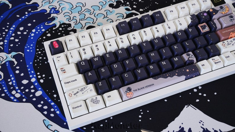 Astronaut Night V2 Extended Cherry PBT Keycaps