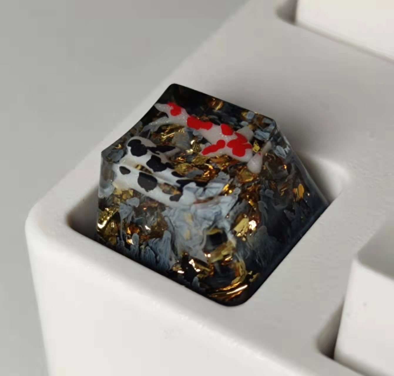 Koi Fish Resin Artisan Keycap Esc 1U