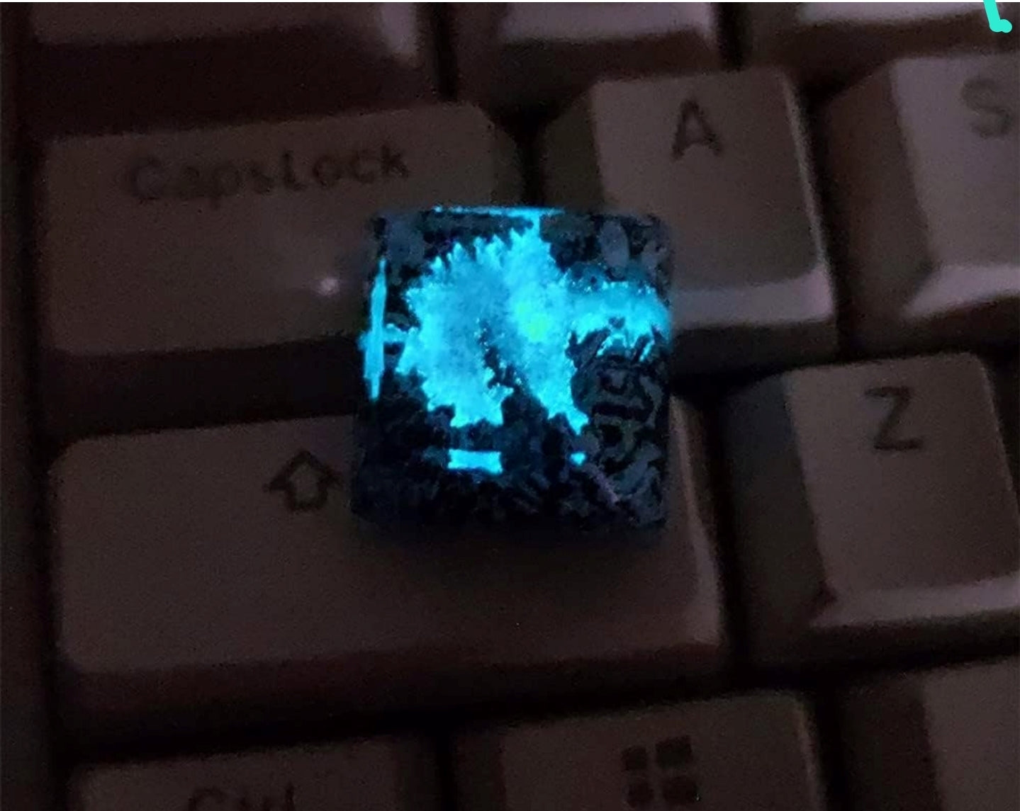 Snow Mountain Shinethrough Resin Artisan Keycap