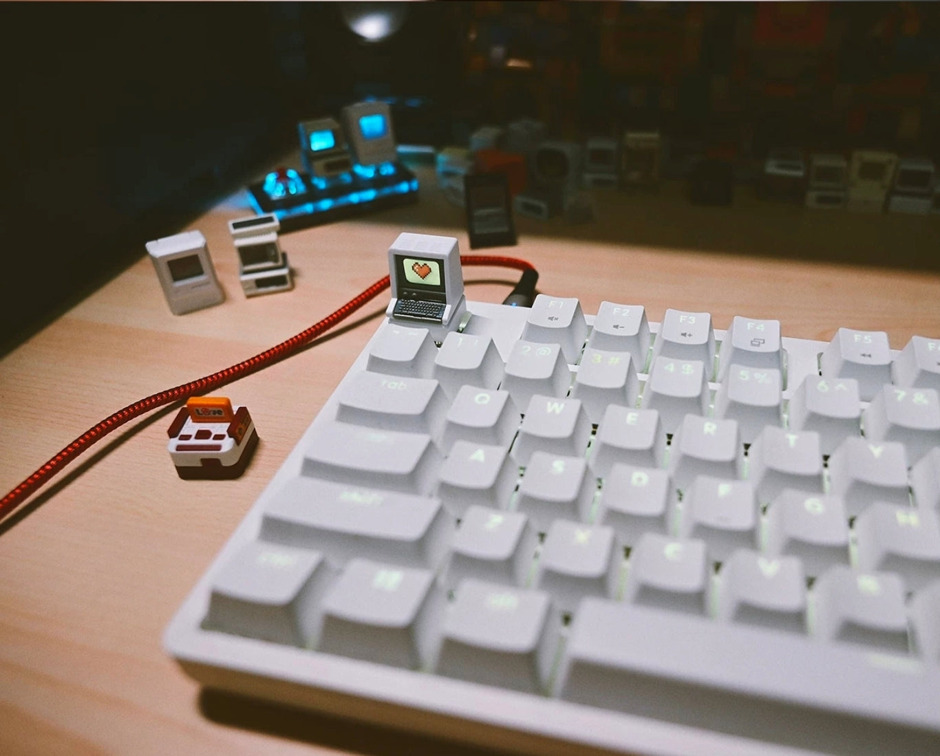 Hazeltine 1500 Retro Backlit Artisan Keycap