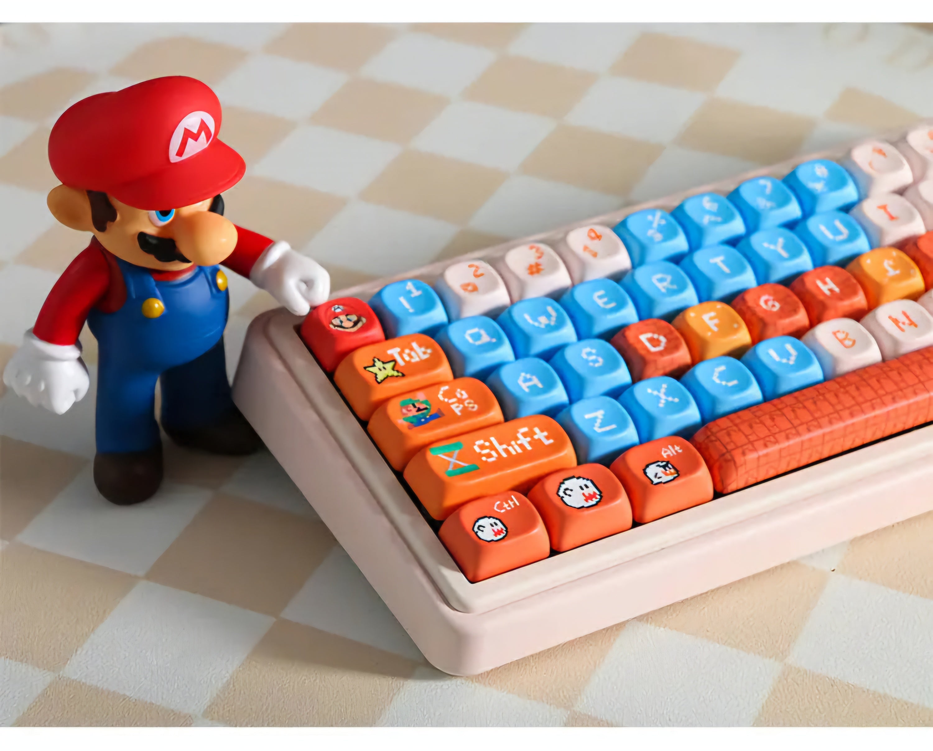 Pixel Mario Premium MOA PBT Keycaps – CuriosityCaps