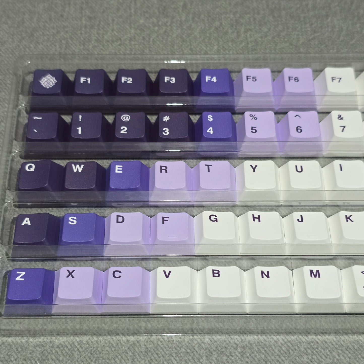 Lilac Gradient Premium Cherry PBT Thick 95 Keycaps
