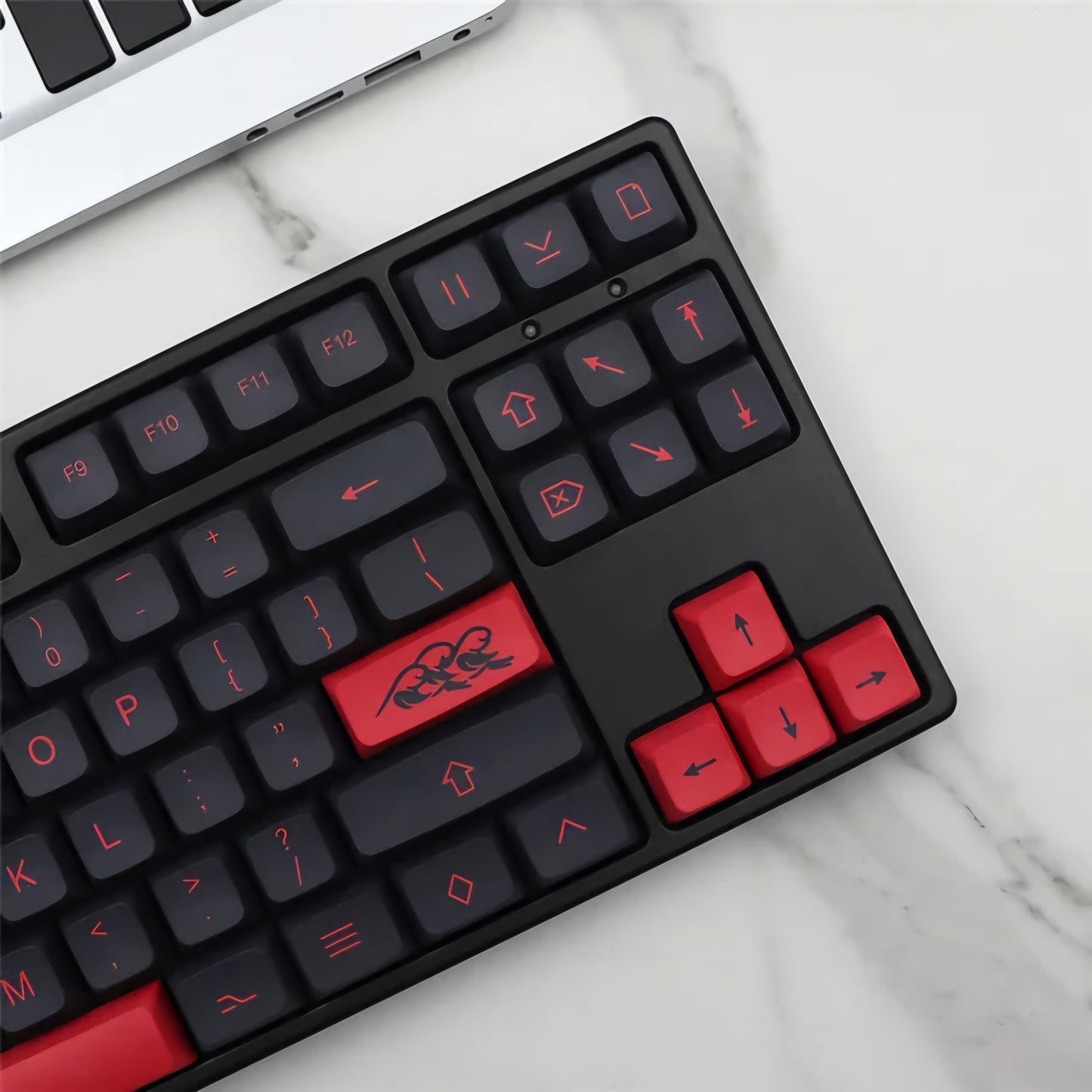 Mizu Red Black XDA PBT Keycaps