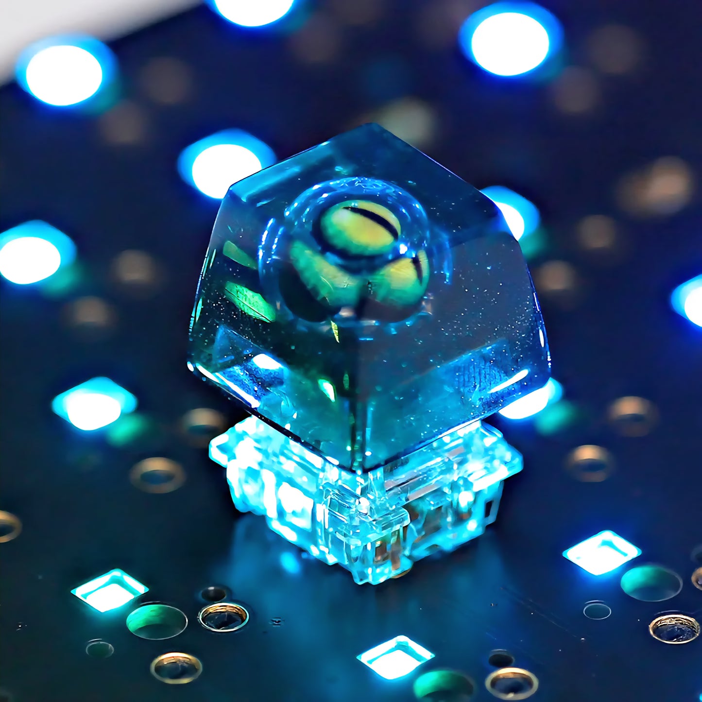 Womier Evil Eye Rotating Artisan Resin Keycap