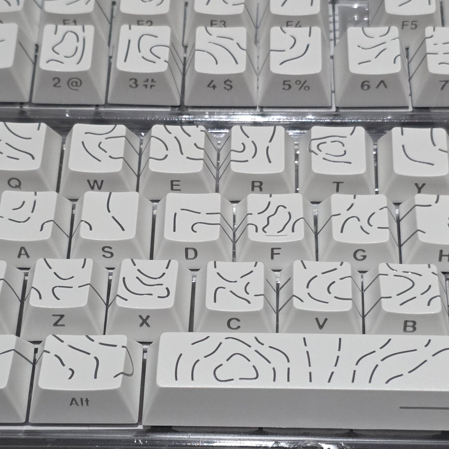 Topographic White Line Crack Side Backlit Cherry PBT Keycaps
