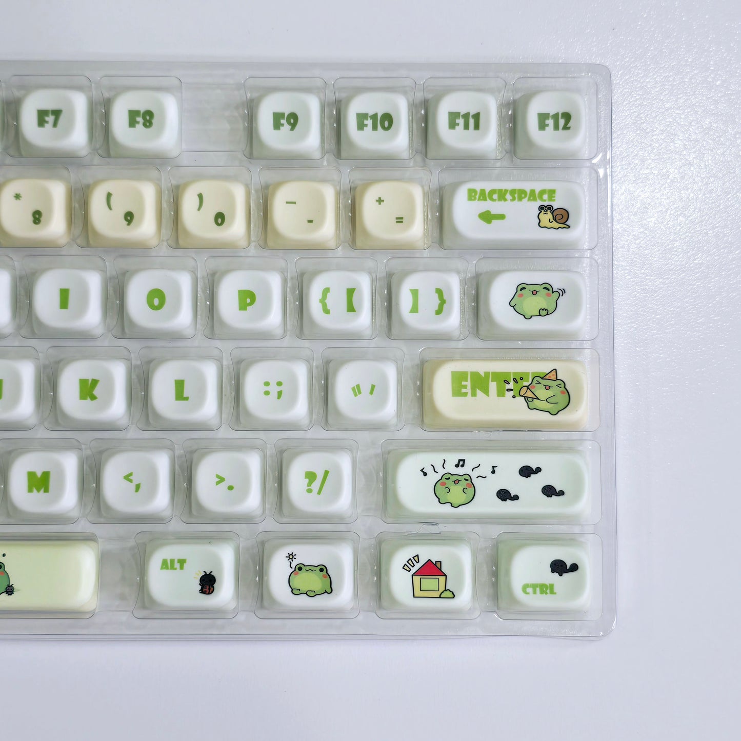 Secret Agent Little Frog MOA PBT Keycaps