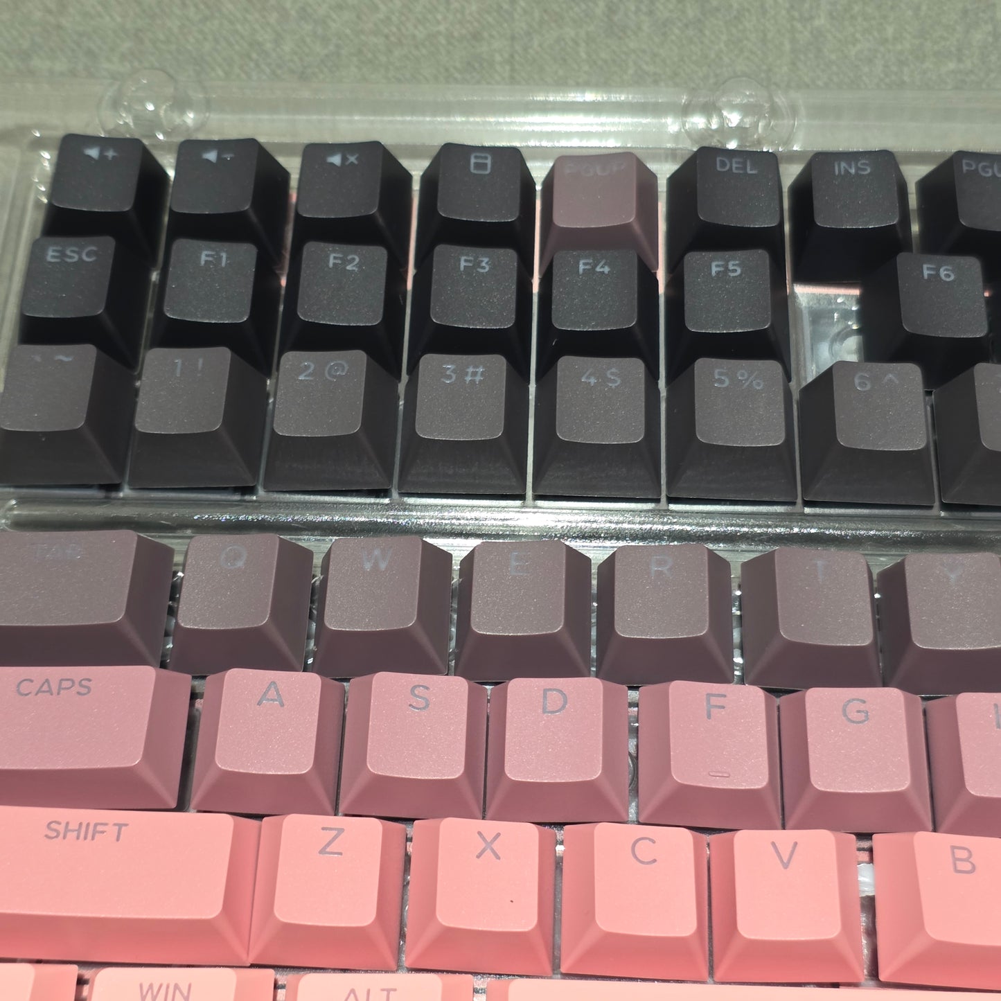 Sakura Noir Top Backlit OEM Keycaps