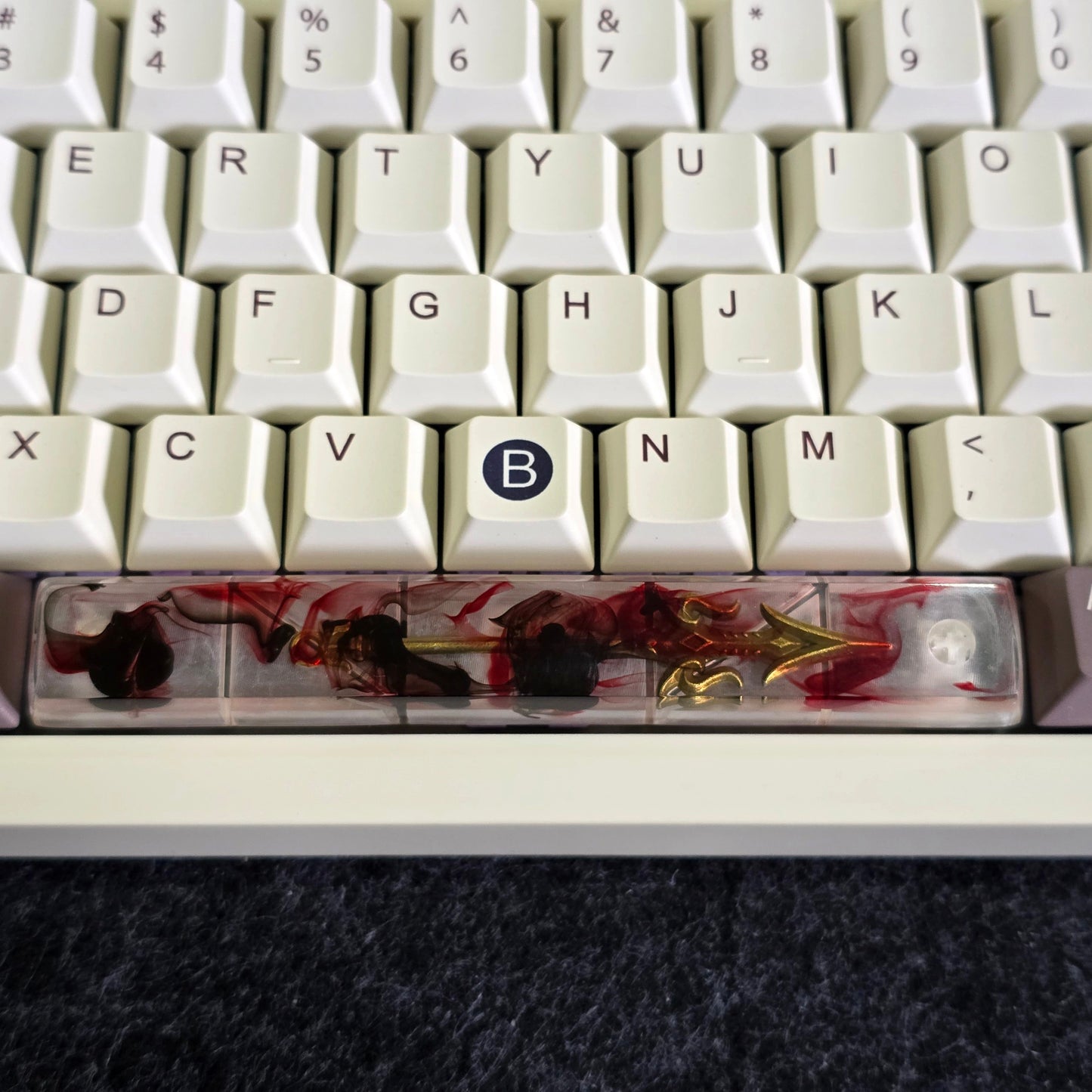 (CLEARANCE ) Samurai Sword Resin Spacebar Artisan Keycap  (Read Description)