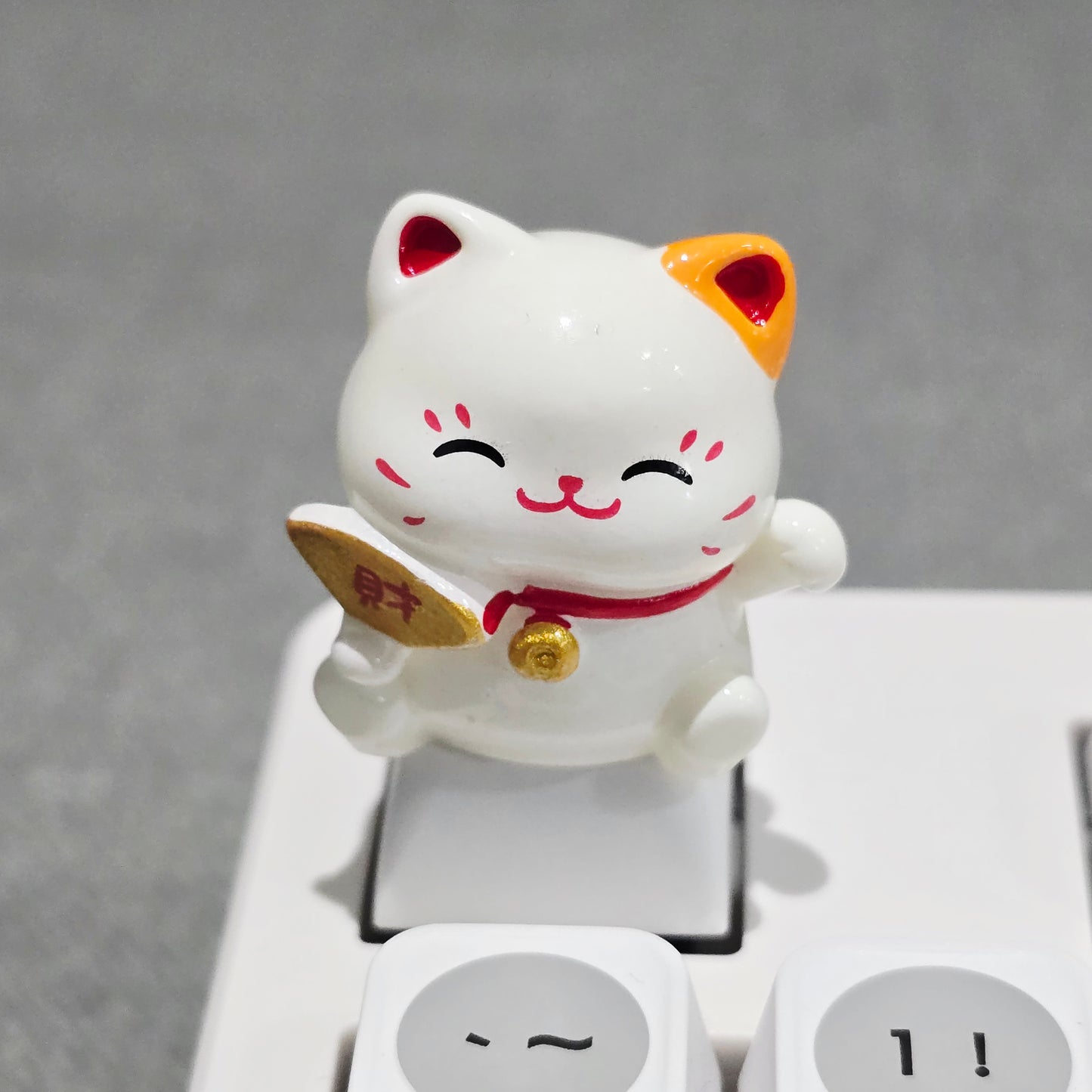 Lucky Fortune Cat Resin Artisan Keycap